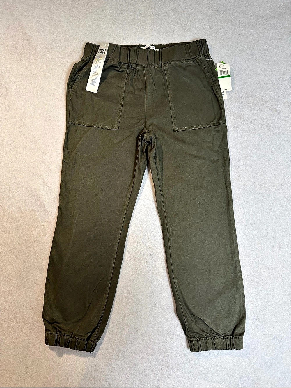Tinseltown Joggers Olive Cargo Size Large NWT